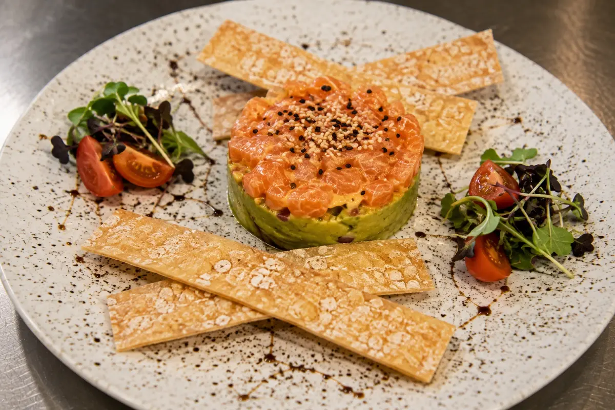 Tartar De Salmón